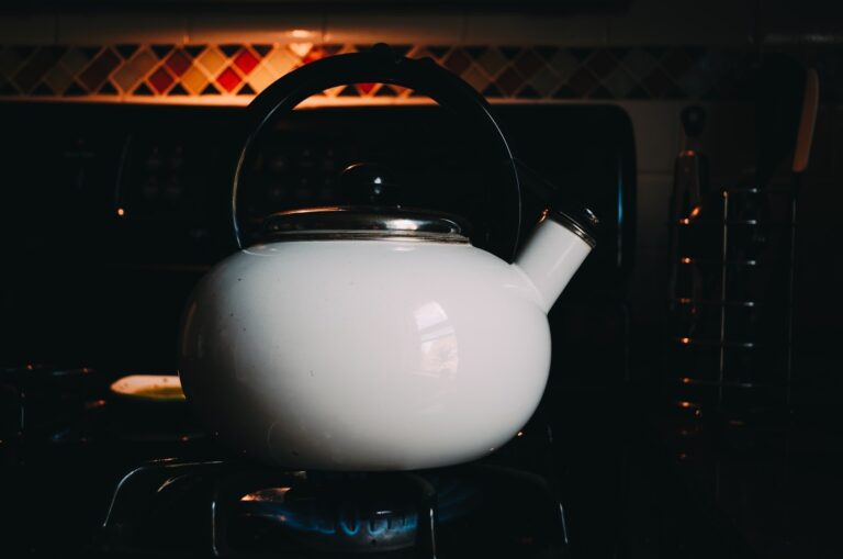 The History of Kettles: From Function to Style