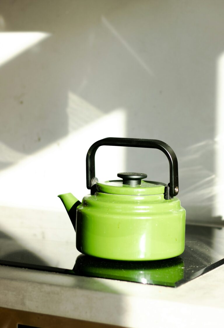Top Trends in Kitchen Accessories: Spotlight on Kettles